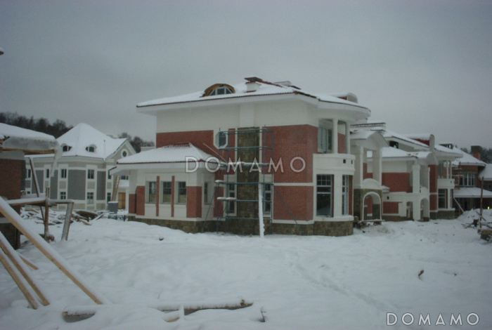 Проект коттеджа с гаражом