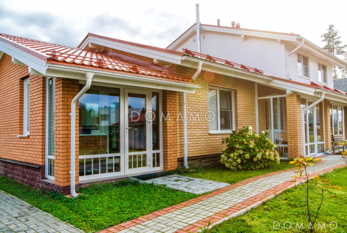 Проект дома из газобетона с небольшой мансардой