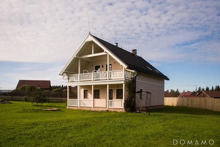 Проект дома из пеноблоков с мансардными окнами