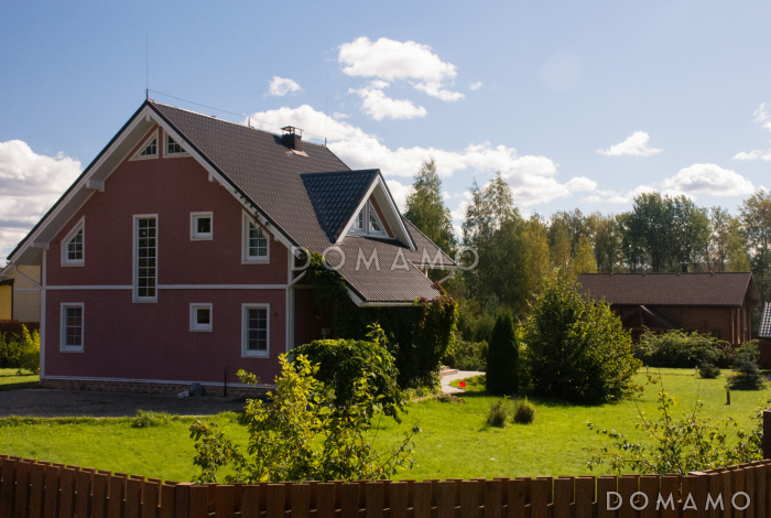 Проект каркасного дома с большой открытой террасой